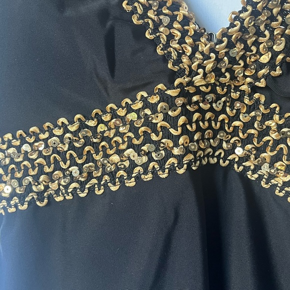 Sexy black one piece v-neck swimsuit with sequin and metallic detail size XL - Picture 8 of 12